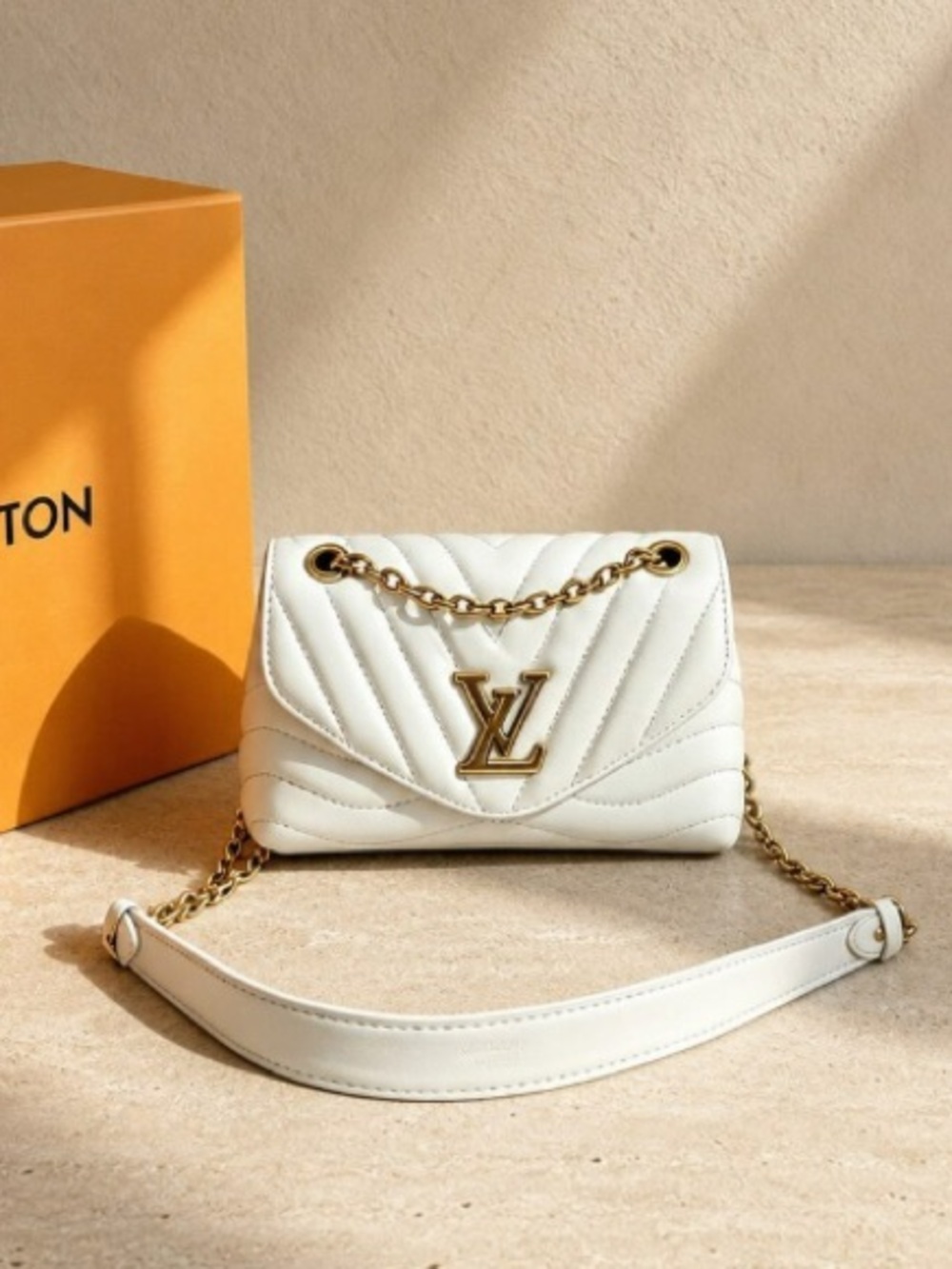 Louis Vuitton White Quilted Chain Shoulder Bag